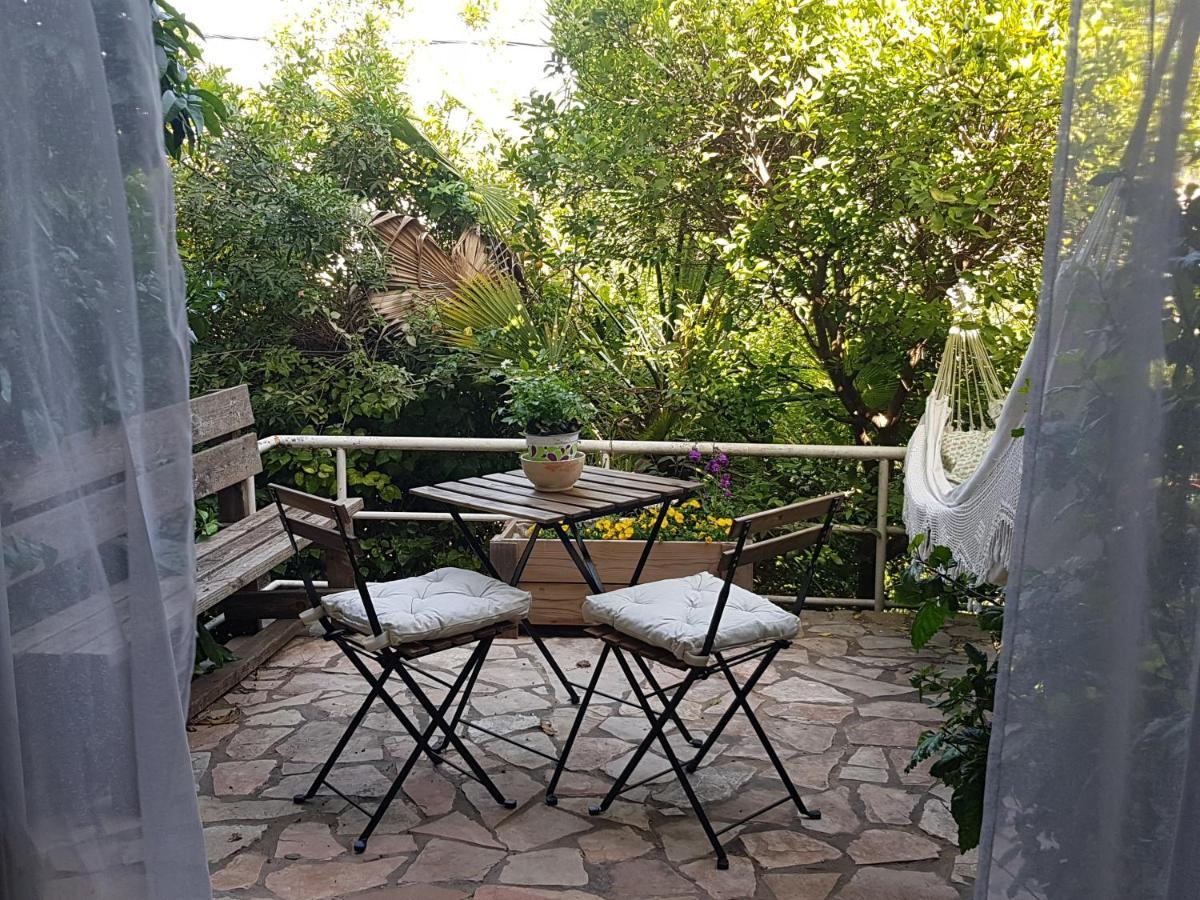 Galilean Villa With Jacuzzi Qiryat Amal Exteriör bild
